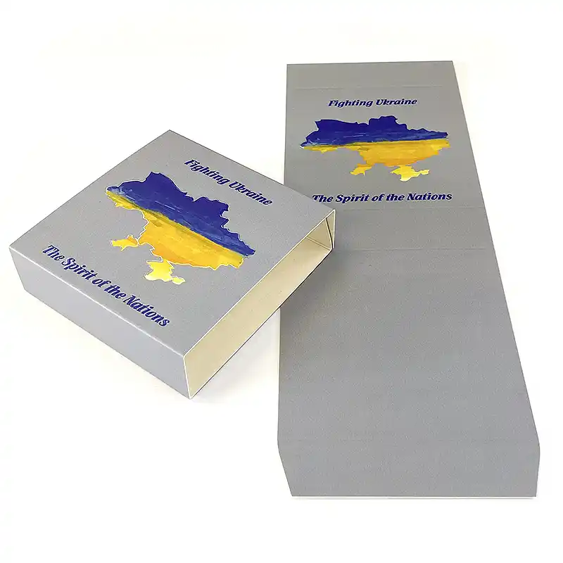 Schutzumschlag gedruckt auf GC2-Karton mit mattem Laminat